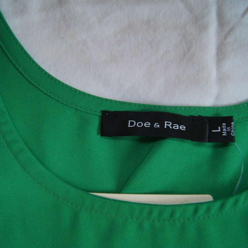 Doe & Rae Large Green Tank - Picture 4 of 7